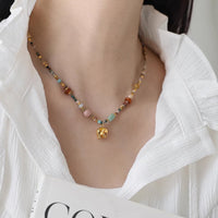 Bunte Perlenkette Im Boho-Stil