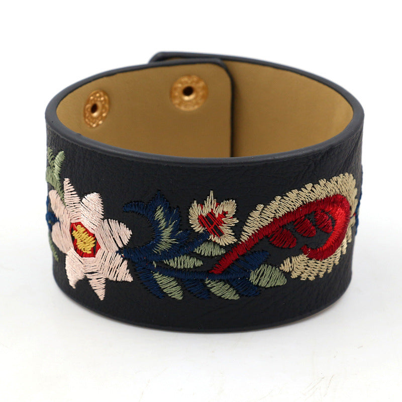 Vintage Böhmisches Blumenarmband