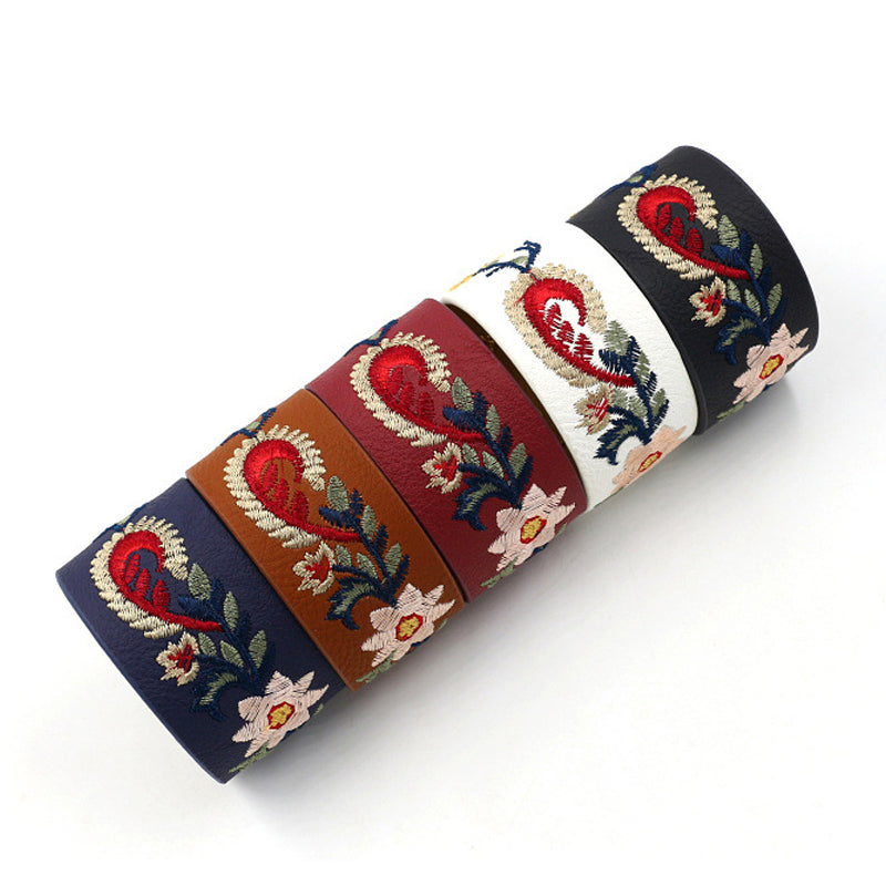 Vintage Böhmisches Blumenarmband