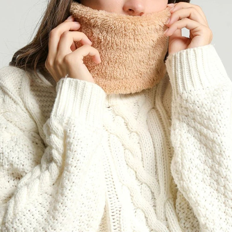 Einfarbiger Warmer Schal