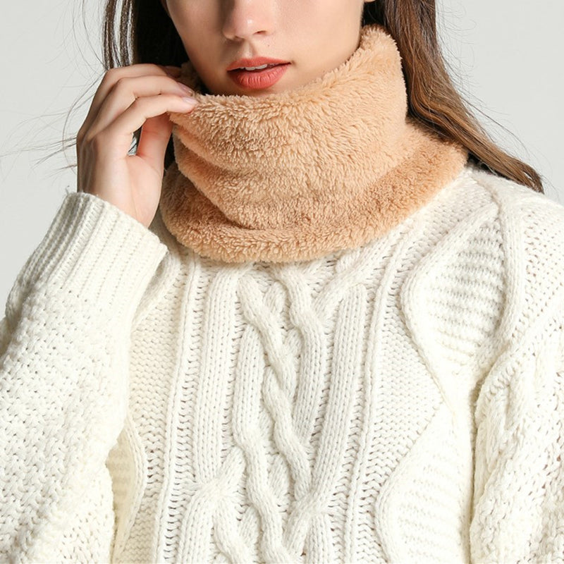 Einfarbiger Warmer Schal