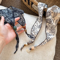 Eleganter Blumenschal