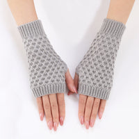 Einfarbige Strickhandschuhe