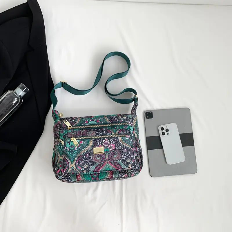 Vintage-Taschen Im Ethno-Stil