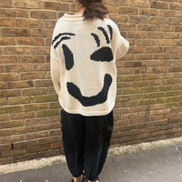 Lässiger Smiley-Strickpullover