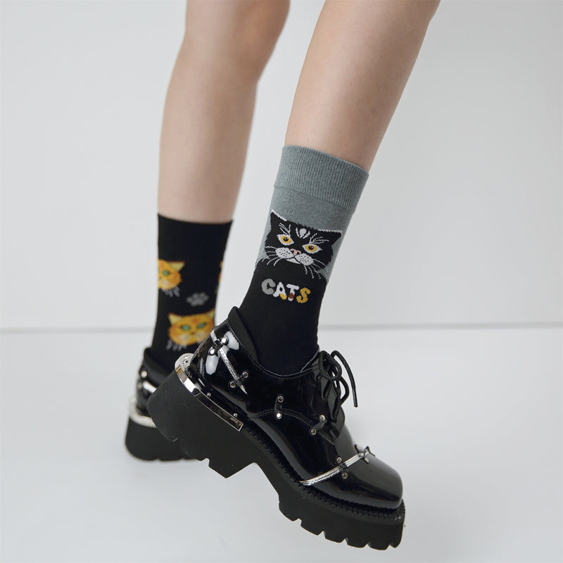 Lässige Asymmetrische Socken