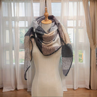 Warmer Karierter Schal