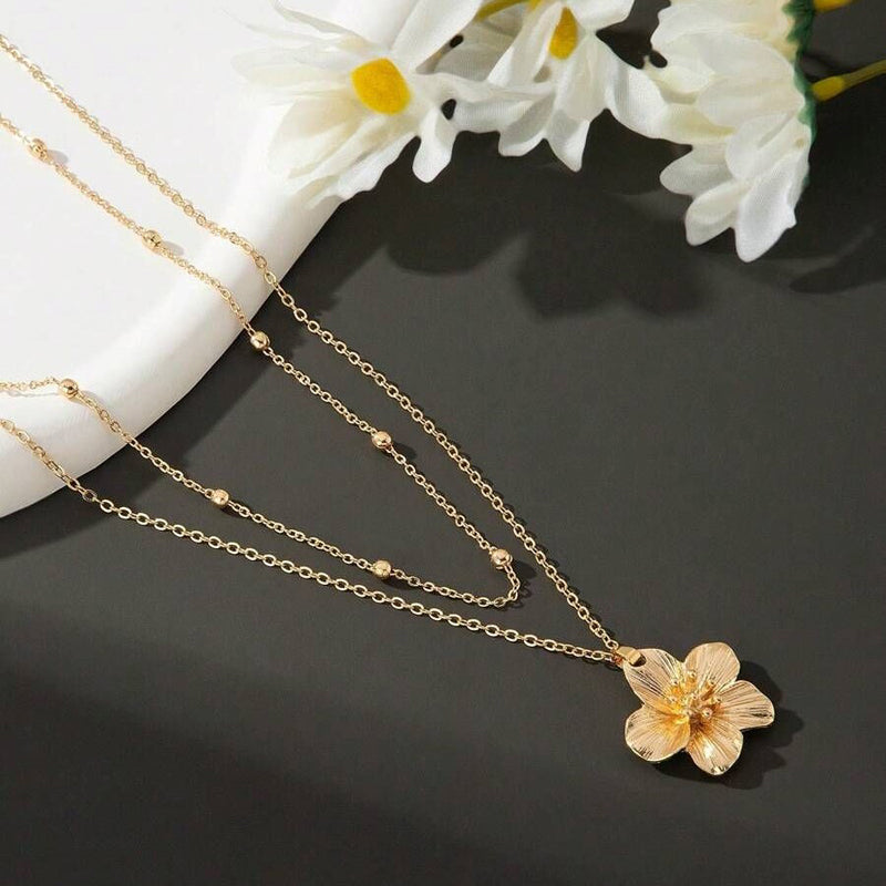 Halskette Mit Blumenanhänger