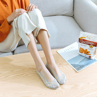 Atmungsaktive Spitzensocken