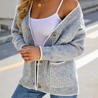 Lässige Strickjacke