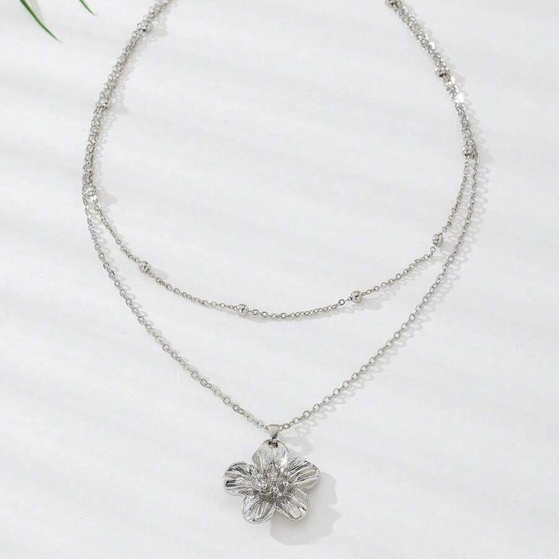 Halskette Mit Blumenanhänger