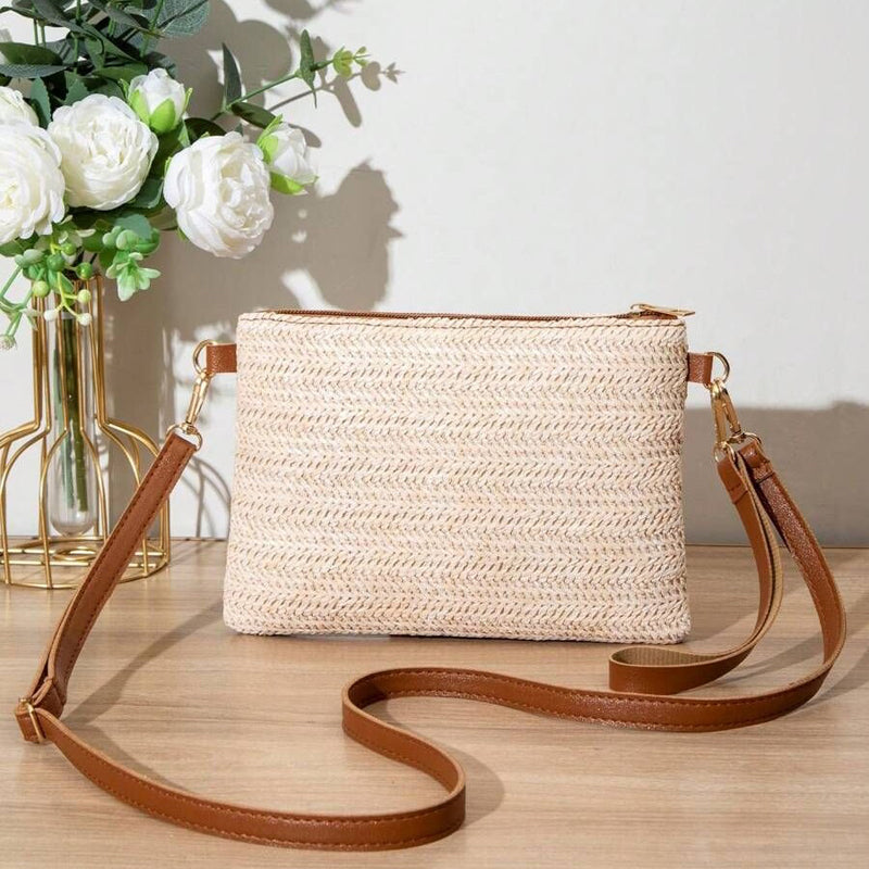 Lässige Strohtasche