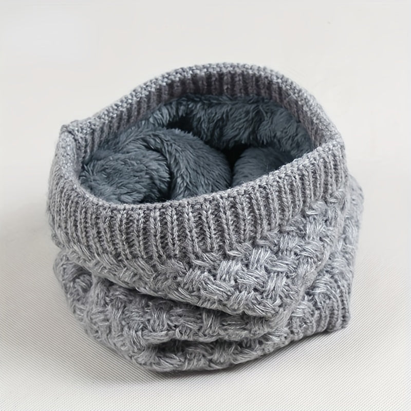 Einfarbiger Warmer Schal