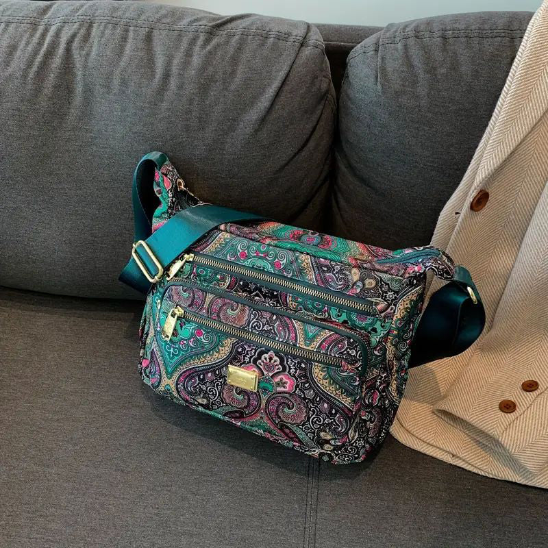 Vintage-Taschen Im Ethno-Stil