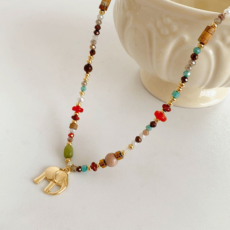 Bunte Perlenkette Im Boho-Stil