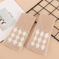 Warme Plüschhandschuhe