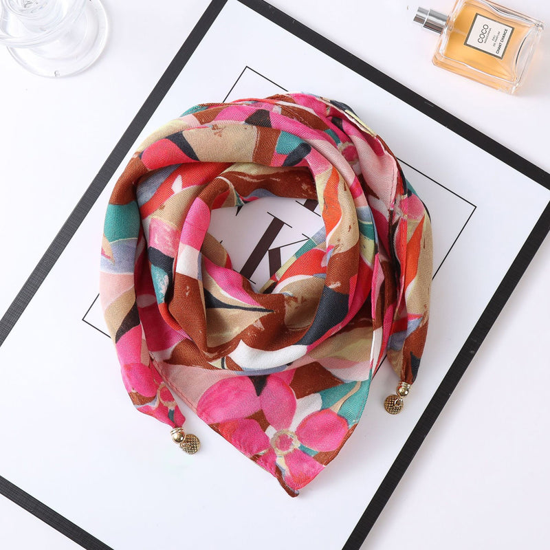 Eleganter Und Farbenfroher Schal