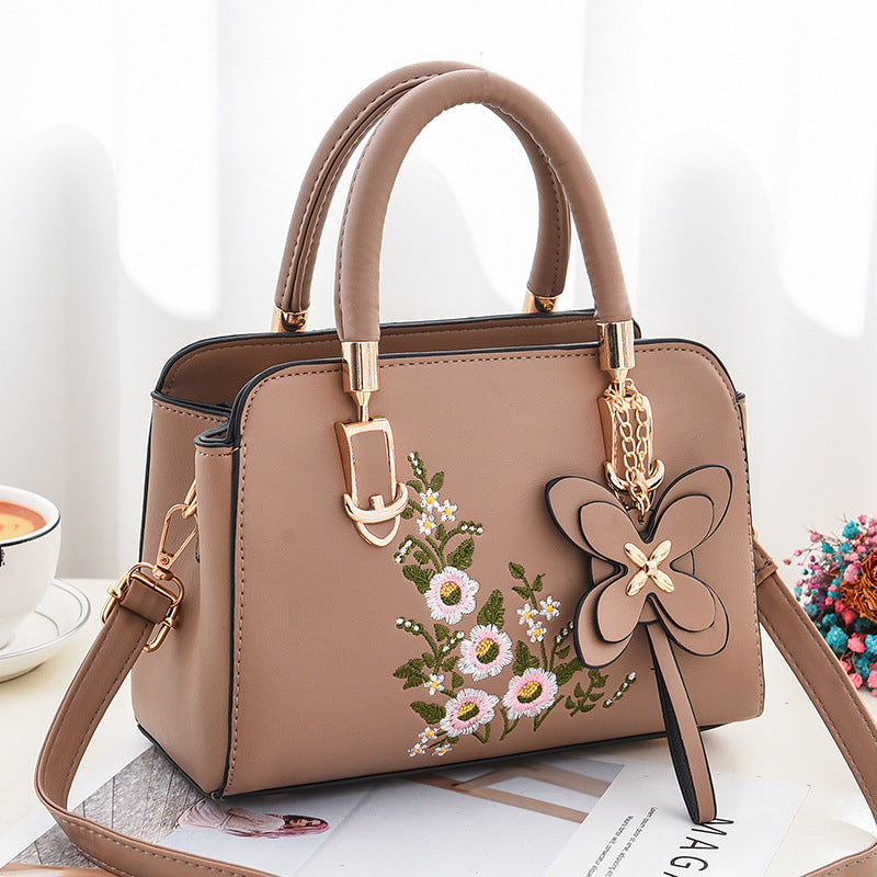 Vintage-Tasche Mit Blumenstickerei