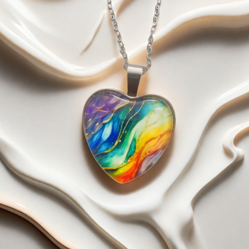 Bunte Halskette Mit Herzanhänger