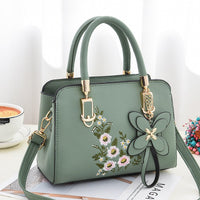 Vintage-Tasche Mit Blumenstickerei