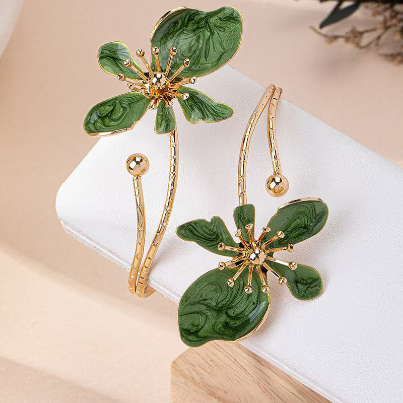 Vintage-Blumenarmband