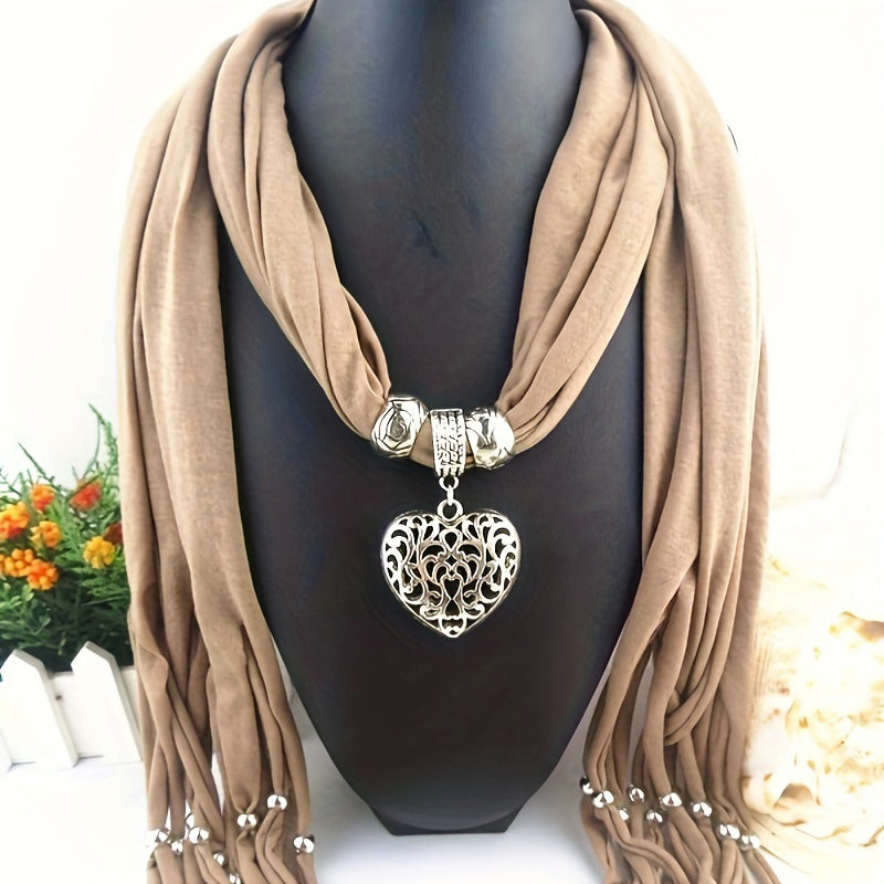 Vintage-Schal Mit Herzanhänger