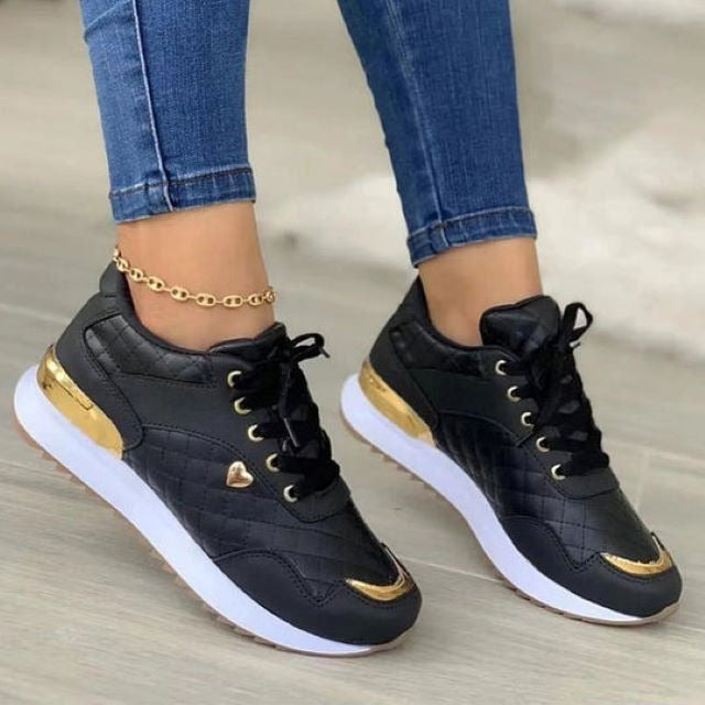 Lässiger Sneaker Zum Schnüren